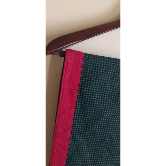 Woven Style Wine Red Green Tapestry Table Runner Length 74" Tassels Classic GUC - Picture 8 of 15